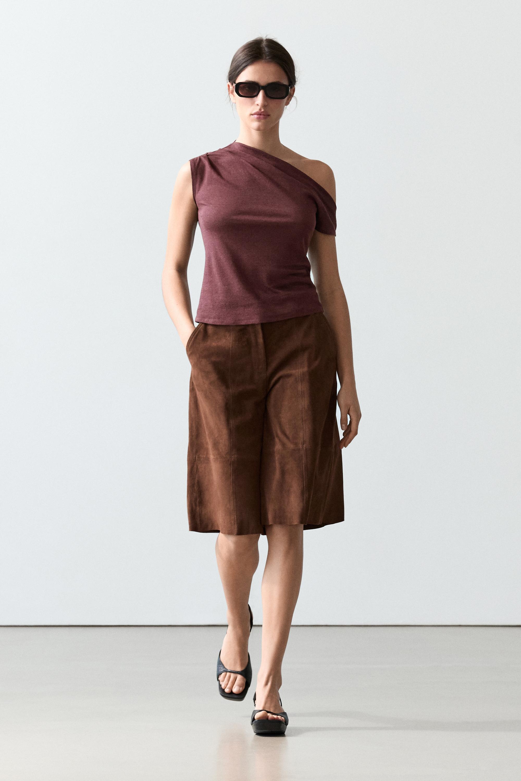 Top asymétrique drapé en lin mélangé